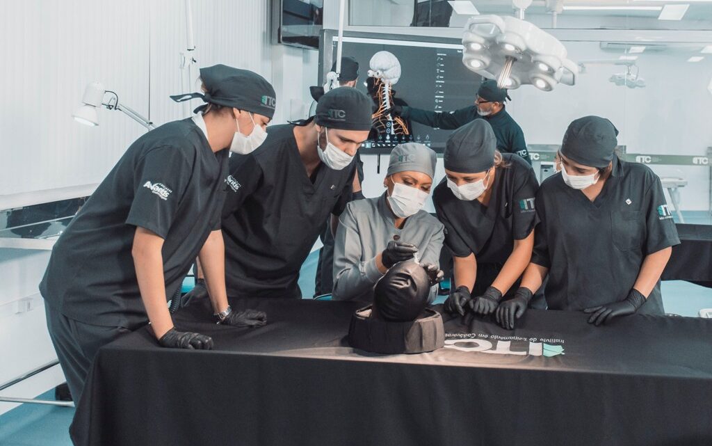 UniAvan promove visita gratuita ao Instituto de Treinamento em Cadáveres nesta quarta-feira UniAvan promove visita gratuita ao Instituto de Treinamento em Cadáveres nesta quarta-feira