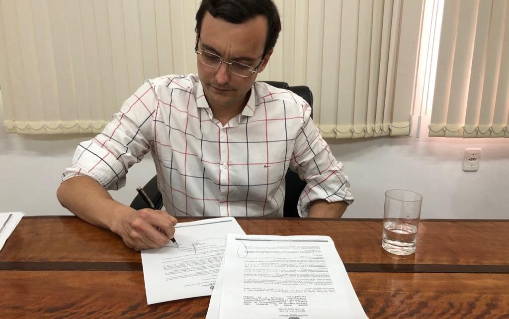 Prefeito André Moser assina decreto sobre ações preventivas do Coronavírus (Covid-19) em Indaial
