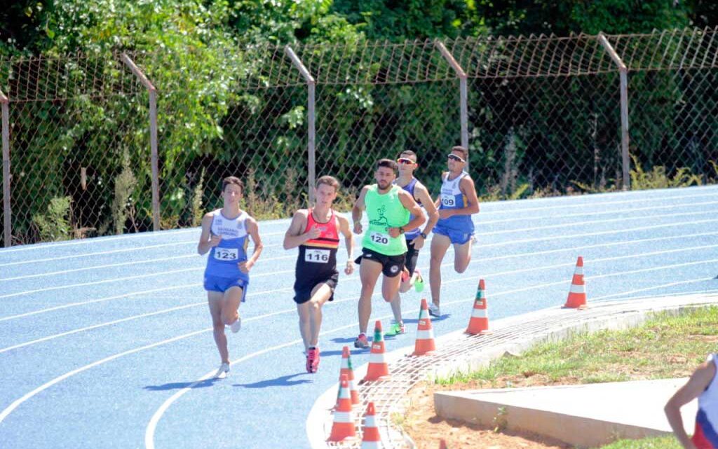 Atletismo de Timbó se destaca em Campeonato Estadual