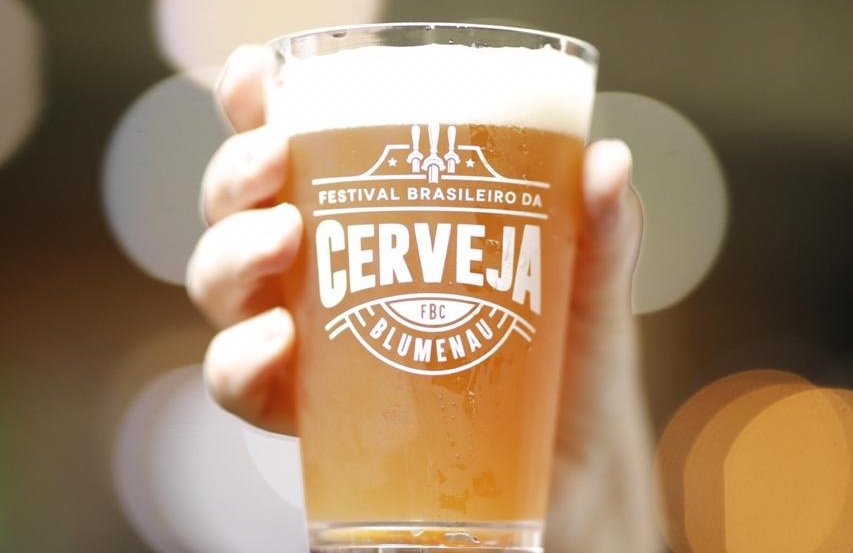 Variedade de estilos surpreende público do primeiro dia do Festival Brasileiro da Cerveja Variedade de estilos surpreende público do primeiro dia do Festival Brasileiro da Cerveja