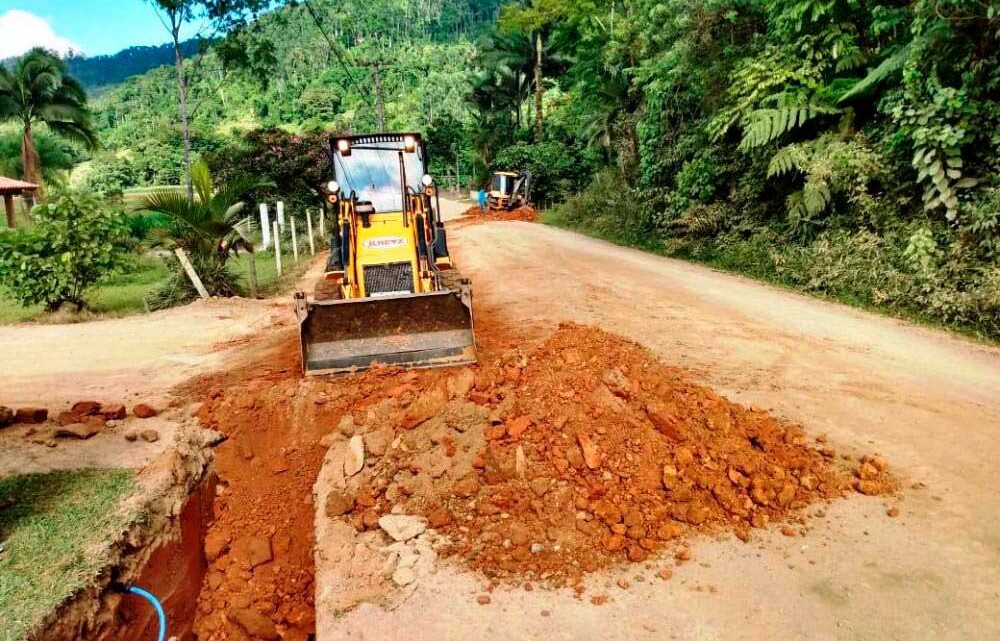 Samae realiza ampliação da rede no bairro Araponguinhas Samae realiza ampliação da rede no bairro Araponguinhas