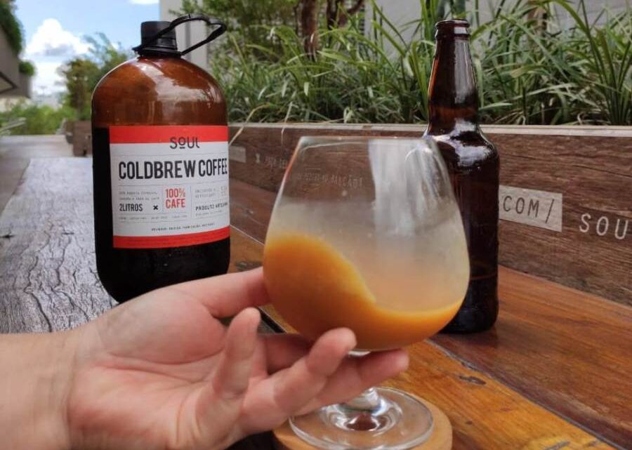 Na semana do Festival Brasileiro da Cerveja, cafeteria oferece drink que combina cerveja, cold brew, whisky e caramelo