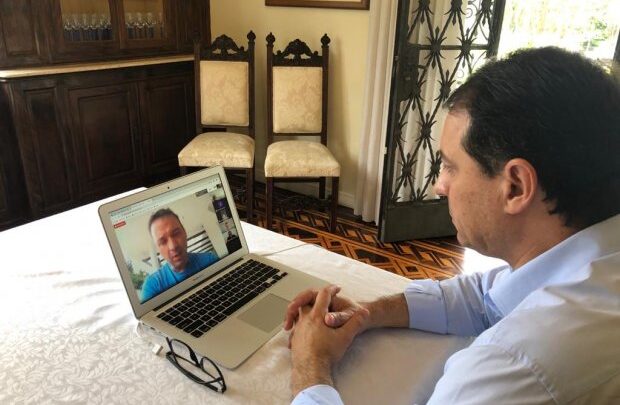 Coronavírus em SC: Governador Carlos Moisés sinaliza prorrogação de isolamento social no Estado em reunião com prefeitos