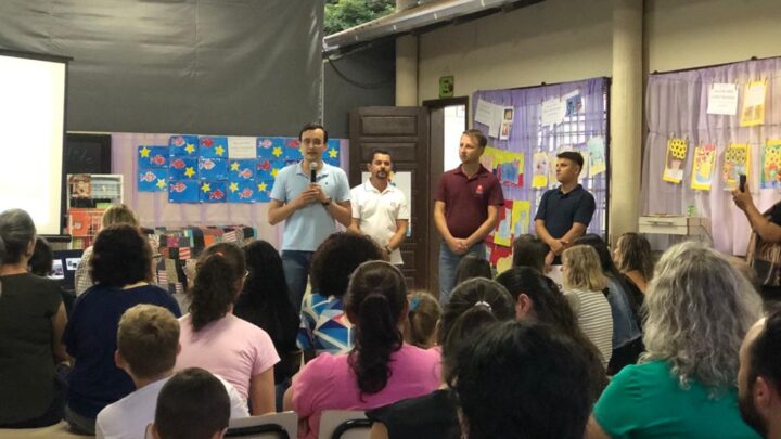 Entrega de nova sala de aula marca ampliação de atendimento na EBM Encano Central