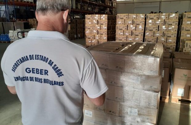 Coronavírus em SC: Estado distribui 20 mil testes rápidos, 3 milhões de pares de luvas e 50 mil máscaras