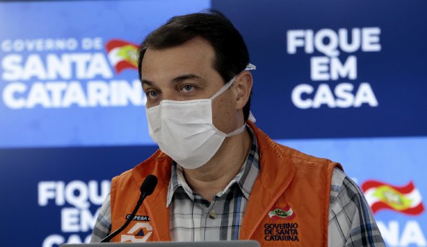 Coronavírus em SC: Governador Carlos Moisés reforça importância de hospital de campanha em Itajaí
