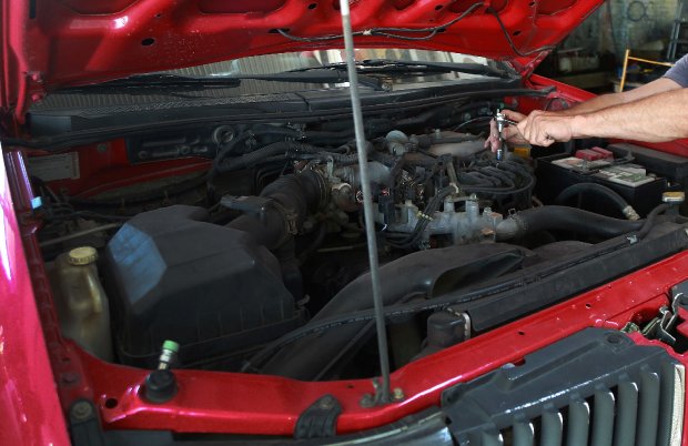 Coronavírus em SC: Governo estabelece regras e autoriza funcionamento de segmentos da cadeia automotiva, implementos agrícolas e lavanderias