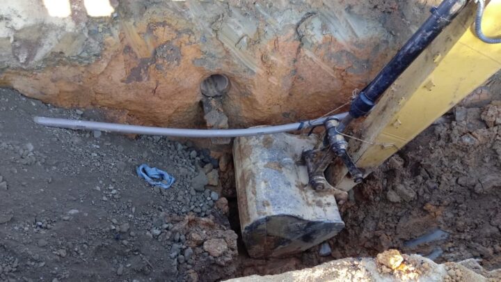 Comunicado de falta de água no bairro Nações