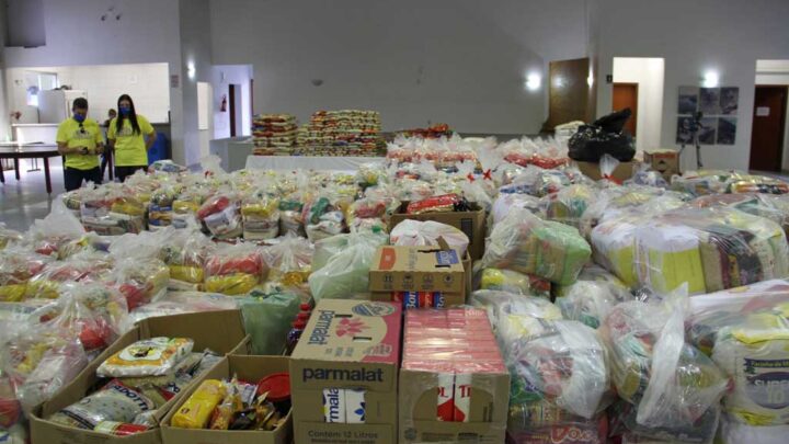 Assistência Social recebe mais 204 cestas básicas através do programa Timbó Que Cuida
