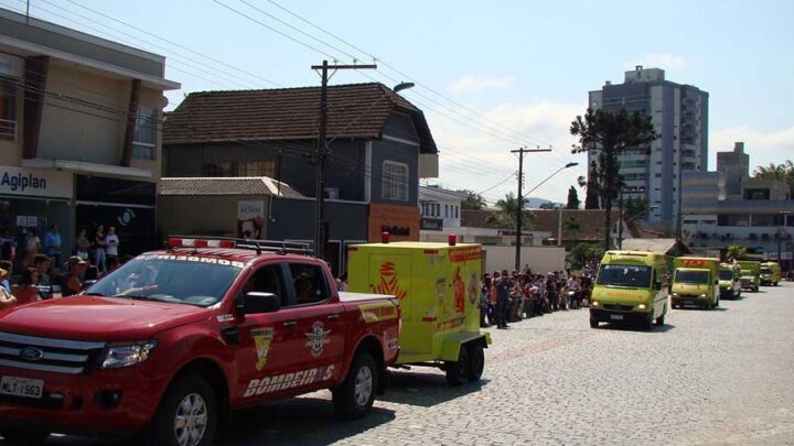 Indaial – Bombeiros Voluntários promove ação alusiva à Semana da Pátria neste domingo (5)