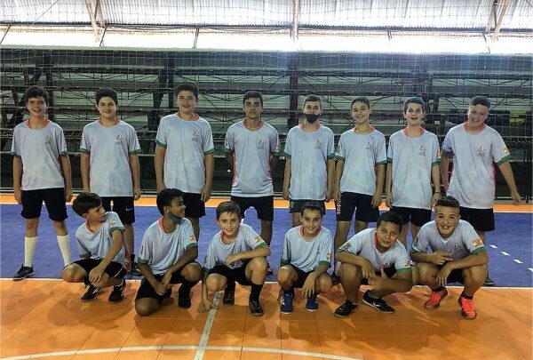 Prefeitura de Rodeio entrega uniforme padronizado para os alunos das escolinhas da diretoria municipal de esportes