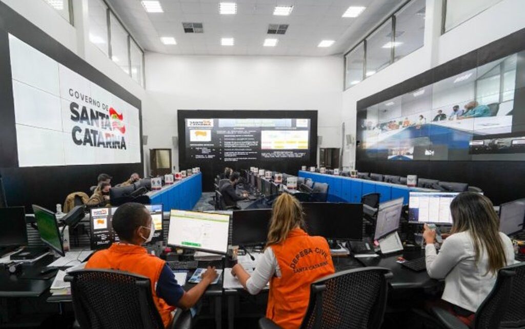 Governo de SC mantém operações para minimizar impactos e encerrar bloqueios em rodovias