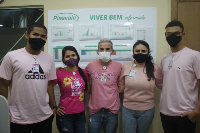 Plasvale facilita acesso a exames e incentiva colaboradoras a se cuidarem no Outubro Rosa Plasvale facilita acesso a exames e incentiva colaboradoras a se cuidarem no Outubro Rosa