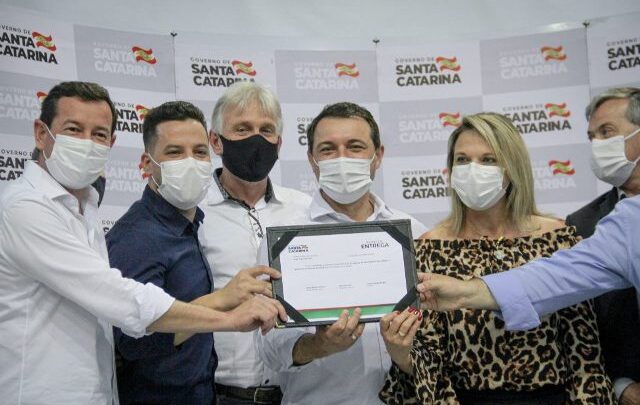 Governador Carlos Moisés confirma R$ 24,1 milhões para Timbó