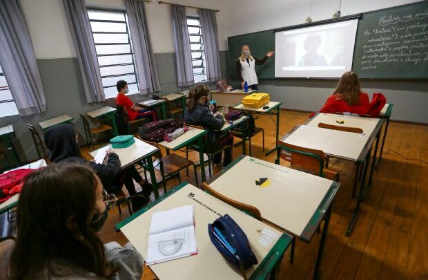Tire suas dúvidas sobre o reajuste da tabela do magistério em SC