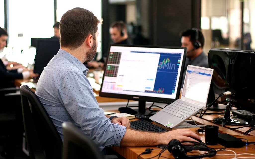 Liberta Investimentos abre ciclo de oportunidades com 200 vagas para Porto Alegre e Balneário Camboriú