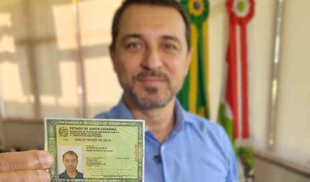 Primeiro no país, Santa Catarina já emitiu 139,5 mil documentos de identidade com numeração única para RG e CPF Primeiro no país, Santa Catarina já emitiu 139,5 mil documentos de identidade com numeração única para RG e CPF
