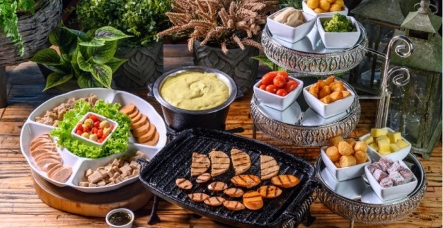 Abril Vegano l Restaurante de SC especializado em fondue desenvolve opções do prato sem ingredientes de origem animal