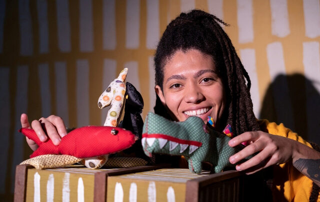 Lançamento da peça de teatro em formato digital “Aquelas Que Moram Nela” ocorre no dia 27 de abril