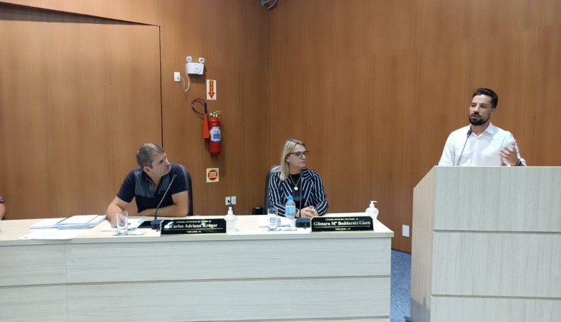 O Prefeito Jorge Augusto Krüger esteve presente na Sessão Ordinária desta terça-feira (26), onde pediu para fazer uso da Tribuna O Prefeito Jorge Augusto Krüger esteve presente na Sessão Ordinária desta terça-feira (26), onde pediu para fazer uso da Tribuna