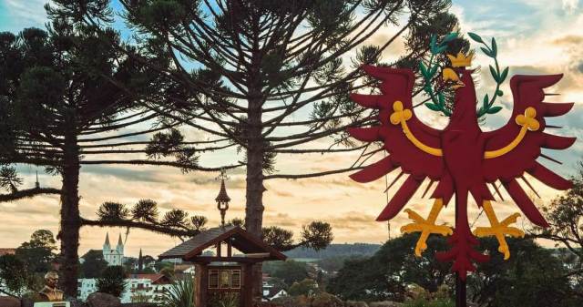 Treze Tílias a cidade mais Austríaca do Brasil, te espera para a EXPOTÍLIAS Treze Tílias a cidade mais Austríaca do Brasil, te espera para a EXPOTÍLIAS