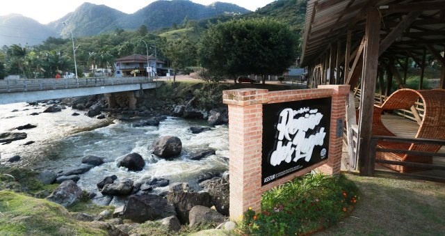 Rio dos Cedros recebe R$ 19 milhões de aporte do Estado para pavimentação da Rota dos Lagos