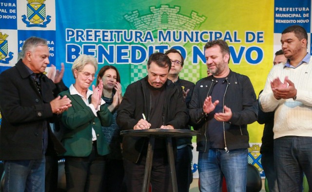 Governo do Estado investirá R$ 15,1 milhões para pavimentação da Estrada Geral Santa Maria em Benedito Novo