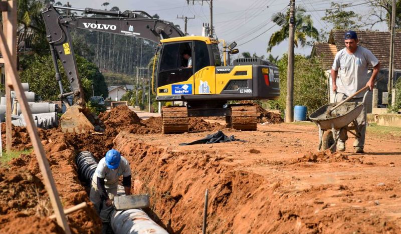 Ascurra – Começaram os trabalhos para pavimentação da Rua Ribeirão São Paulo