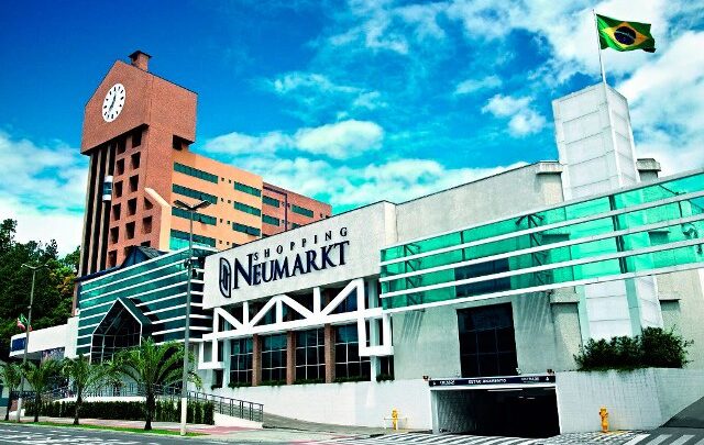 Neumarkt e Norte Shopping funcionam em horário normal no feriado de Corpus Christi