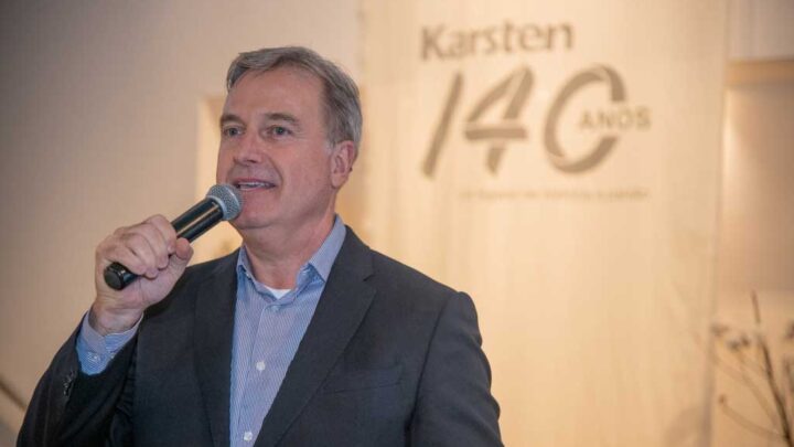 Karsten celebra seu legado de 140 com showroom em São Paulo