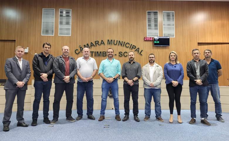 Câmara de Timbó – Iluminação Pública é tema na tribuna Câmara de Timbó – Iluminação Pública é tema na tribuna