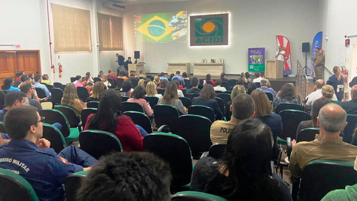 Indaial – Demuttin promoveu evento sobre Autismo em parceria com a Polícia Militar