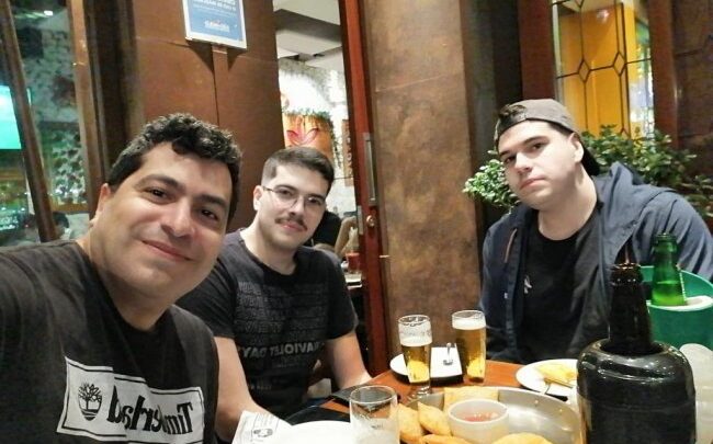 De pai para filho: carreira na tecnologia se torna legado entre gerações