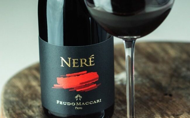 Decanter completa 25 anos com nova identidade e novo olhar para os vinhos