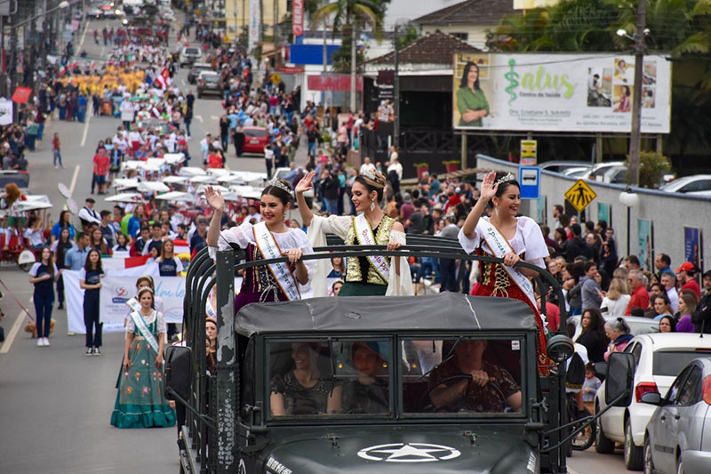 Festa Per Tutti em Ascurra bate recorde de público