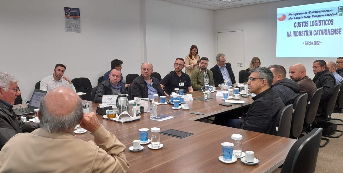 Empresas têm até 7 de outubro para participar de estudo sobre os custos da logística catarinense Empresas têm até 7 de outubro para participar de estudo sobre os custos da logística catarinense