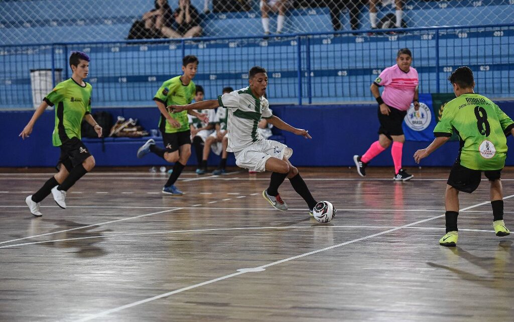 Circuito de Futsal leva emoção aos atletas do Vale Europeu