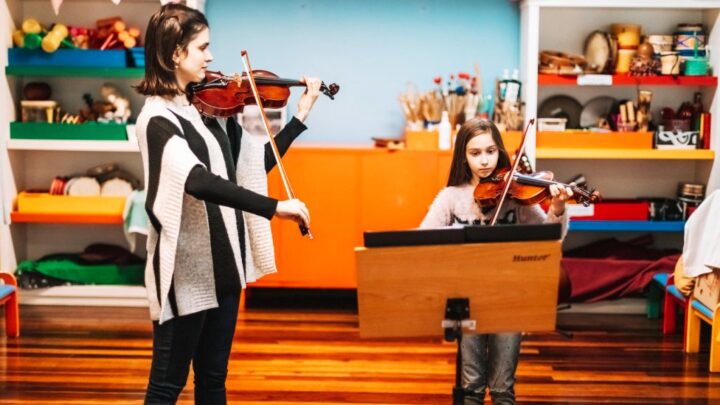 Teatro Carlos Gomes ofertará 50 bolsas de estudos integrais na área de música orquestral através do Programa de Incentivo à Cultura (PIC)