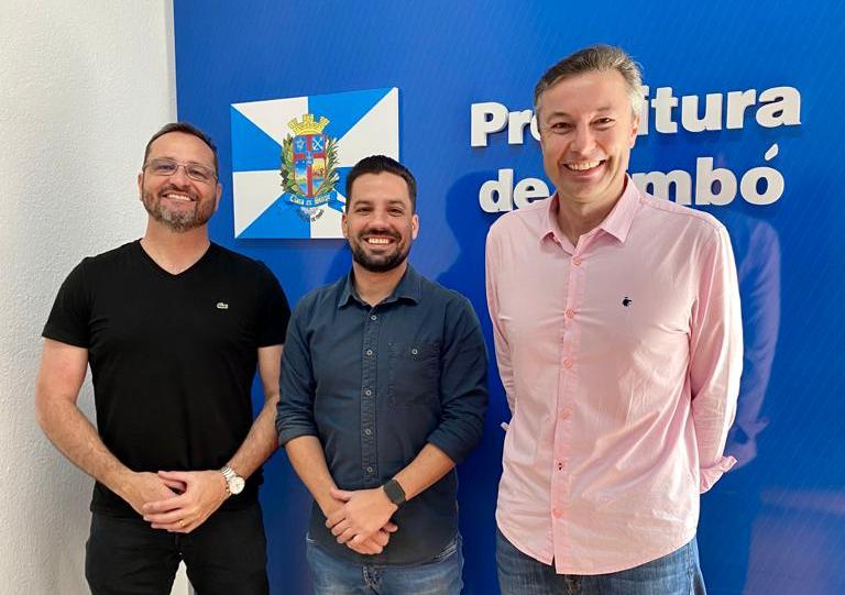 Deputado estadual eleito, Napoleão Bernardes visita lideranças para reafirmar compromisso com municípios do Vale Europeu