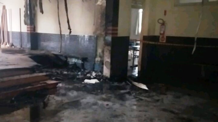 Timbó – Escola Erwin Prade é atingida por incêndio