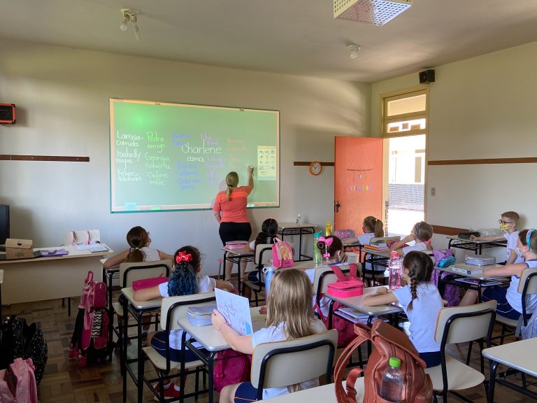 Iniciam nesta quarta-feira as pré-matrículas on-line para rede municipal de ensino de Timbó Iniciam nesta quarta-feira as pré-matrículas on-line para rede municipal de ensino de Timbó