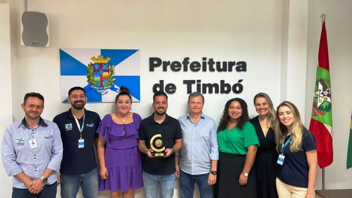 Atendimento da Sala do Empreendedor de Timbó recebe Selo Ouro do Sebrae