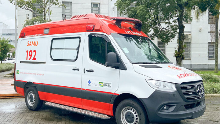 SAMU de Timbó recebe nova ambulância
