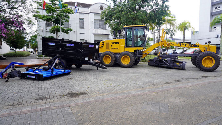 Secretaria de Obras de Timbó adquire novos equipamentos