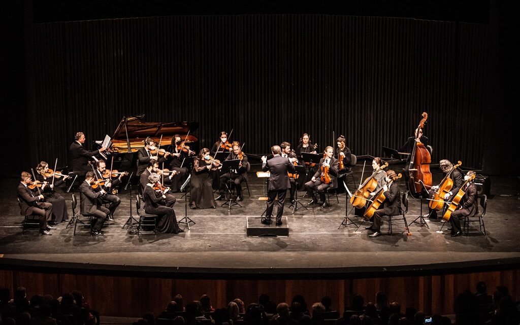 Camerata Florianópolis se apresenta em Timbó nesta quinta-feira Camerata Florianópolis se apresenta em Timbó nesta quinta-feira