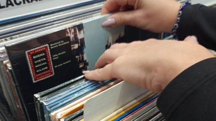 Feira do Vinil do Norte Shopping terá cerca de 4 mil discos novos e usados