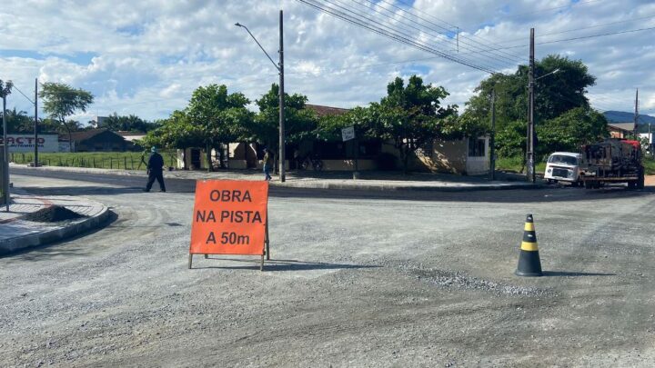 Timbó – Trânsito da Rua Brasília é fechado para obras de pavimentação