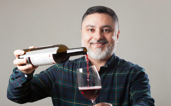 Enoteca de Blumenau oferece curso de iniciação ao mundo do vinho