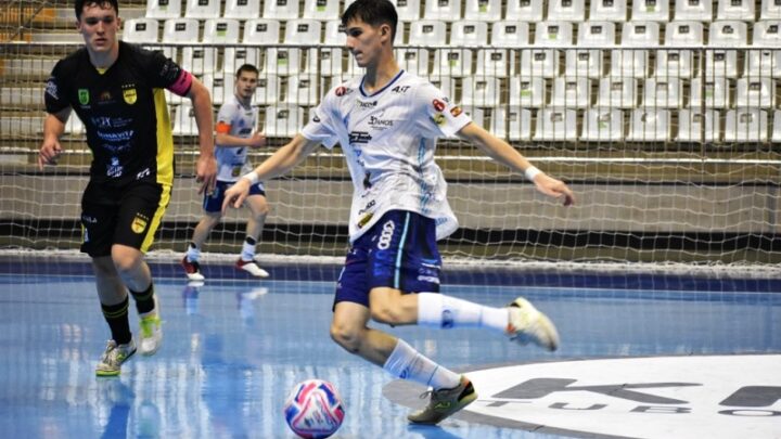 Associação Timbó Futsal joga em casa no sábado buscando reabilitação no estadual