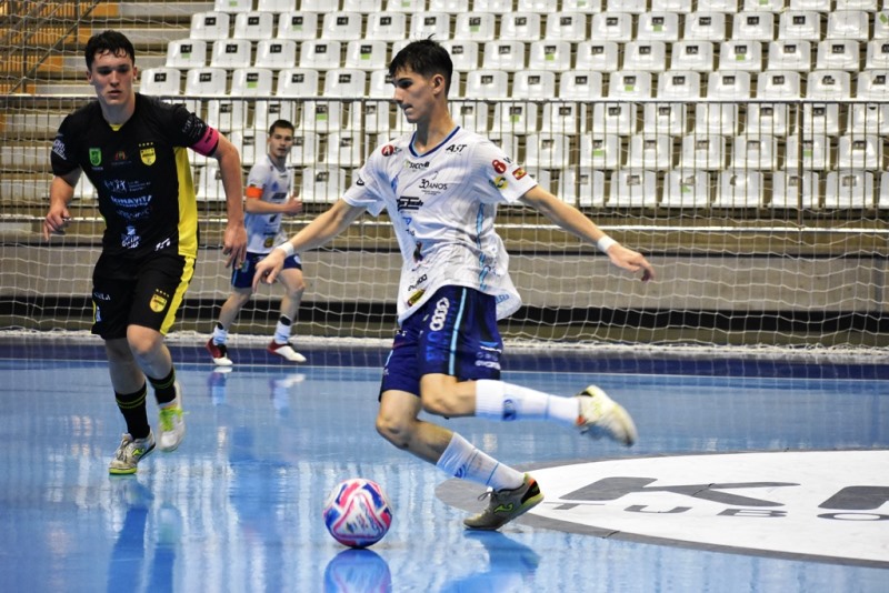 Associação Timbó Futsal joga em casa no sábado buscando reabilitação no estadual